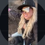 @raelee.fox Instagram Profile