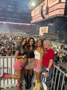 Instagram post by @channykimbs