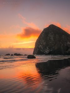 Instagram post by @reminiscement