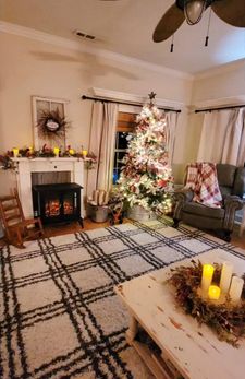 Instagram post by @farmhousefun.co