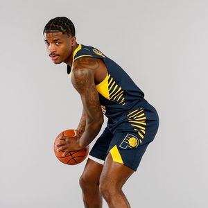 Instagram post by @bucketfamkam