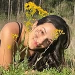 @thedailyvictorian Instagram Profile