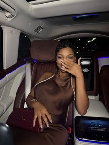 Instagram post by @feisssty