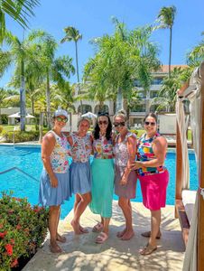 Instagram post by @happyhemlines