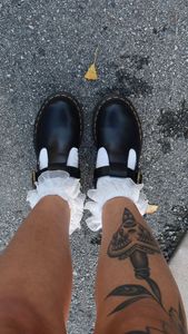 Instagram post by @khloekuriatnyk