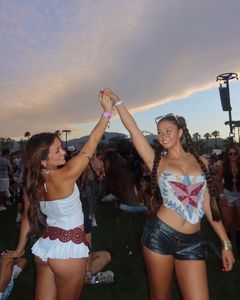 Instagram post by @isabellatannn