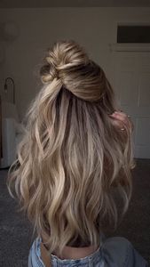 Instagram post by @lindseyraemyers