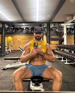 Instagram post by @brussellolexo