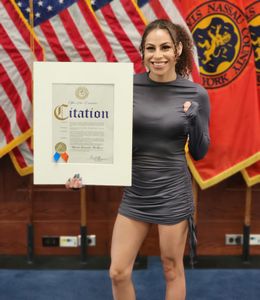 Instagram post by @alejandrathelion