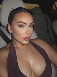 Instagram post by @rayleen.v