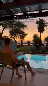 Instagram post by @caleleroy