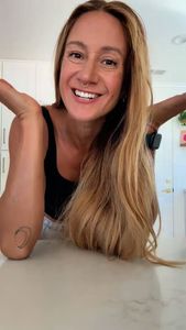 Instagram post by @jasmynalana