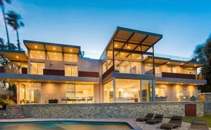 Instagram post by @royashabboui