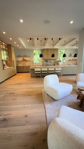 Instagram post by @royashabboui