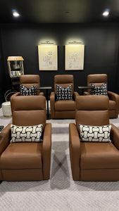 Instagram post by @yolandekelly