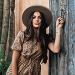 @chantefox Instagram Profile