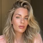 @thirtywaves Instagram Profile