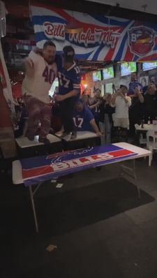 Instagram post by @soyphillip