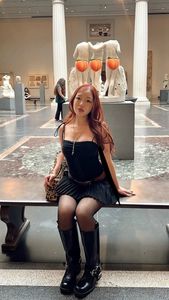 Instagram post by @jasminele