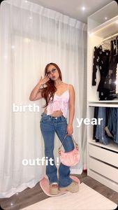 Instagram post by @jasminele