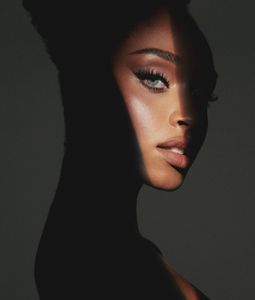 Instagram post by @makeupbymerav