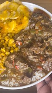 Instagram post by @cookinwithbrii.i