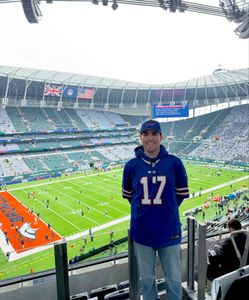 Instagram post by @cameronguzzo